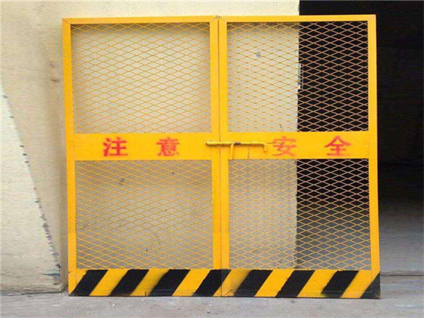 施工電梯門圖片3