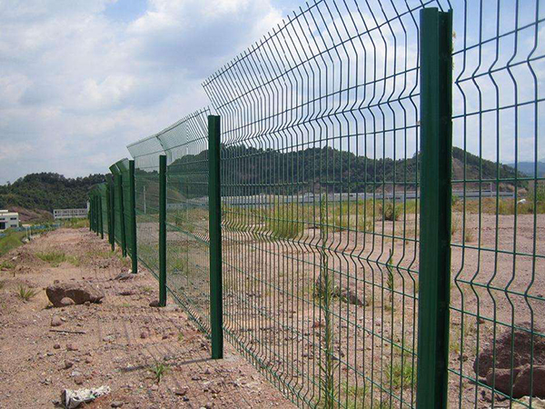 草原圍欄網(wǎng)圖片4