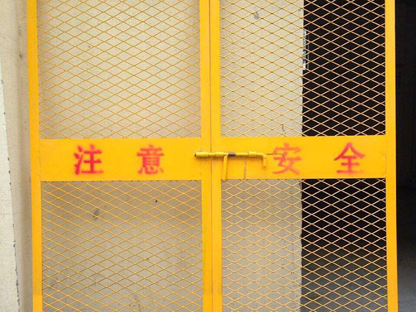 施工電梯門圖片6