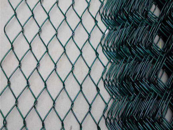 菱形勾花網(wǎng)圍欄圖片6